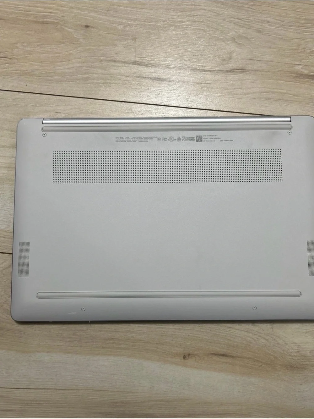 HP Natural Silver 15.6